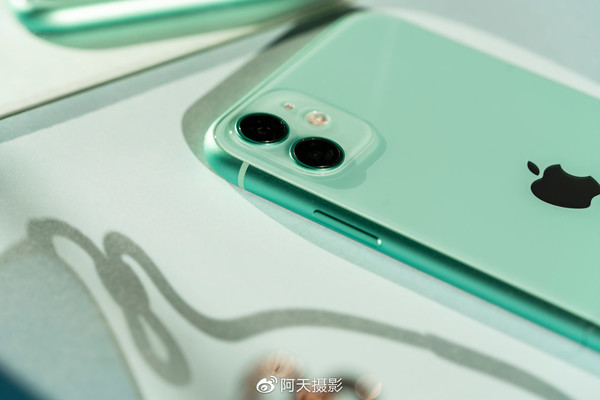 iPhone 11（圖片來(lái)自@阿天拍攝）
